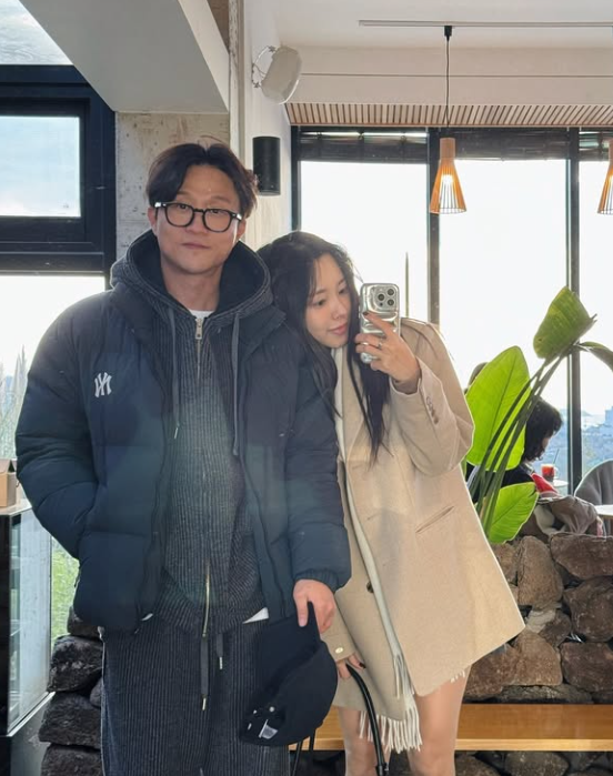 악플에 무너진 박성광 아내 이솔이 “애 안 낳냐고? 암 치료 탓 못해”
